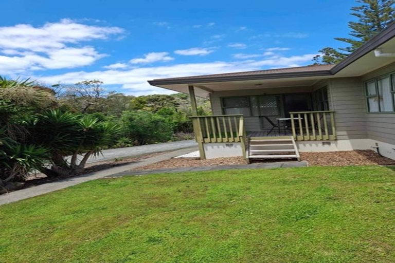 Photo of property in 3 Pounamu Avenue, Greenhithe, Auckland, 0632