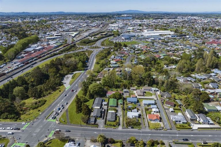 Photo of property in 17 Ellicott Road, Nawton, Hamilton, 3200