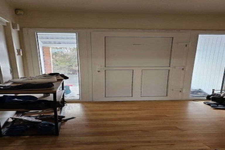 Photo of property in 28 Delaware Crescent, Russley, Christchurch, 8042