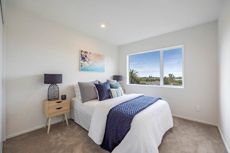 Photo of property in 7d Liston Street, Northcote, Auckland, 0627