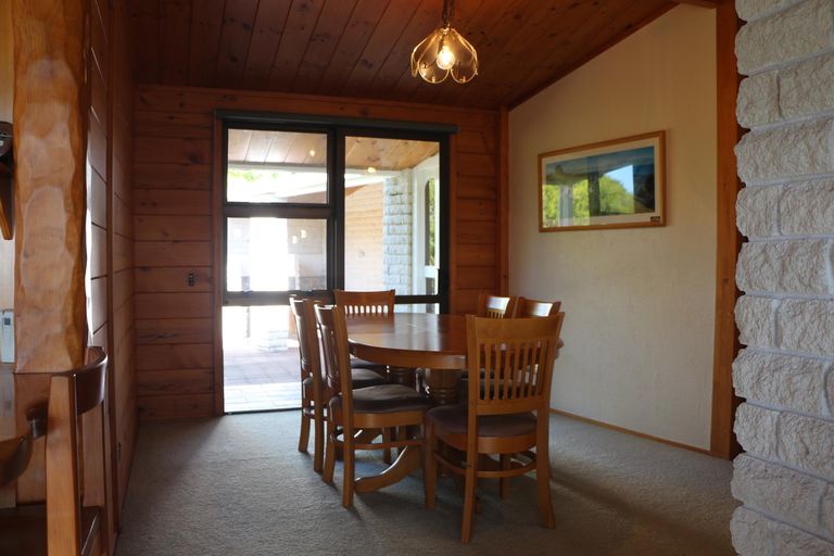 Photo of property in 43 Cable Bay Heights Drive, Cable Bay, 0420