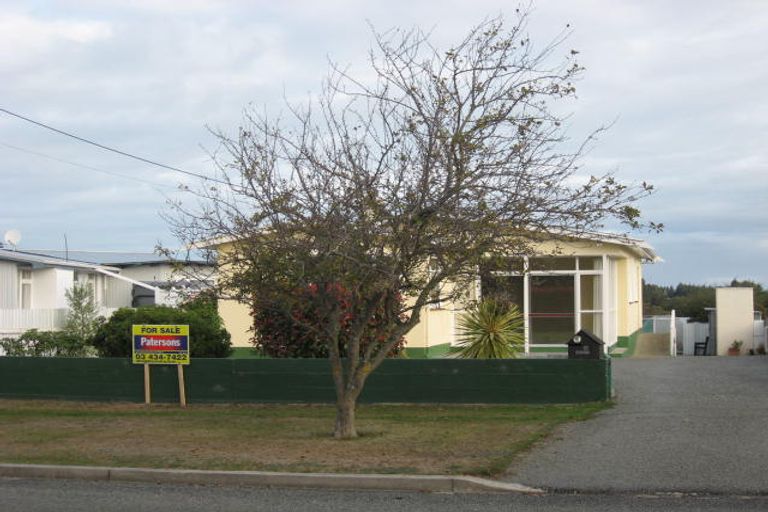 Photo of property in 32 Charles Street, Weston, Oamaru, 9401