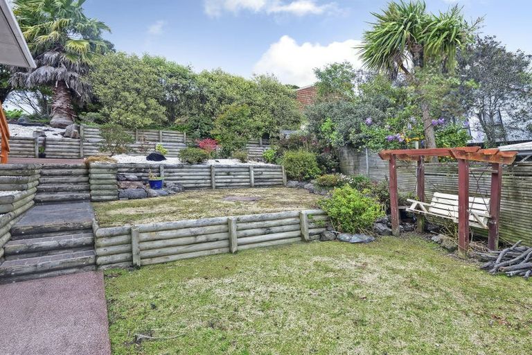 Photo of property in 2/16 Lilburn Crescent, Massey, Auckland, 0614