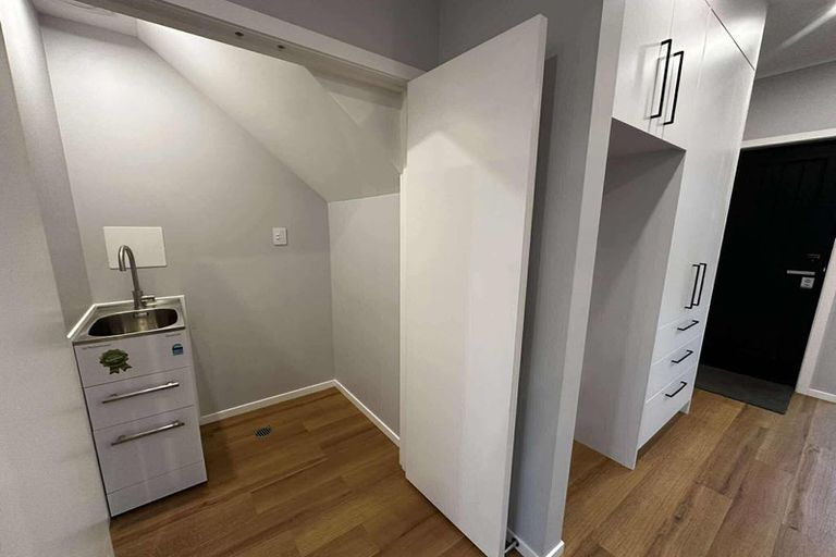 Photo of property in 4 Gloaming Lane, Wallaceville, Upper Hutt, 5018