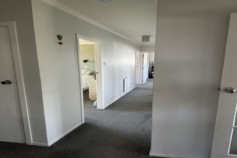 Photo of property in 31 Hutchins Street, Waitara, 4320