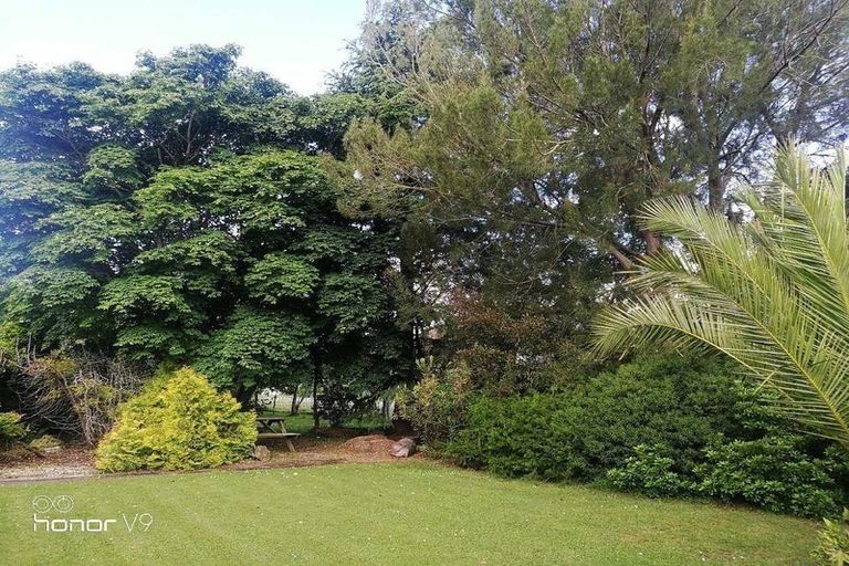 Photo of property in 72 Parsonage Road, Waimate, 7978