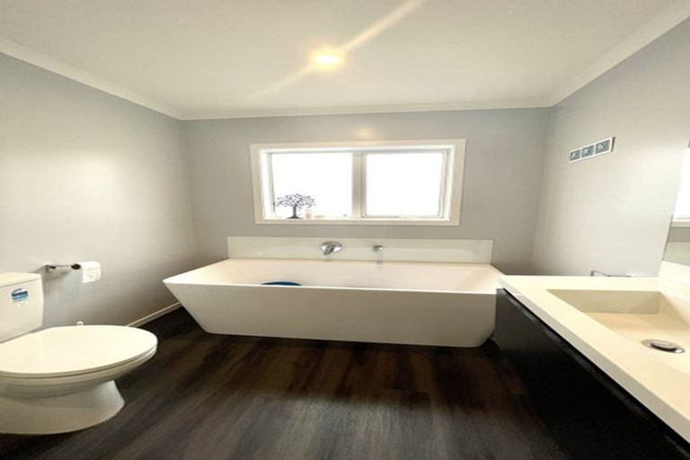 Photo of property in 1359 High Street, Taita, Lower Hutt, 5011