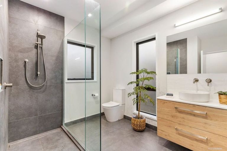 Photo of property in 14 Fisk Road, Pukekohe, 2120