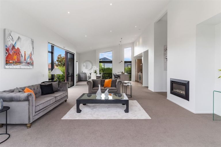 Photo of property in 31 Battalion Drive, Papakura, 2110