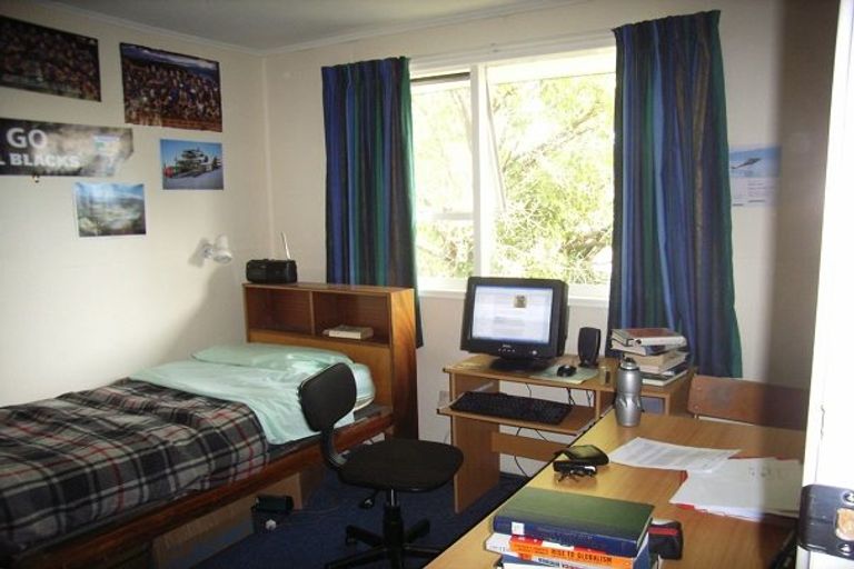 Photo of property in 2/25 Brockworth Place, Riccarton, Christchurch, 8011