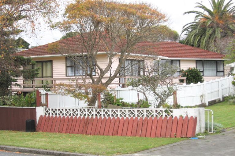Photo of property in 4 Fincham Road, Raumati Beach, Paraparaumu, 5032