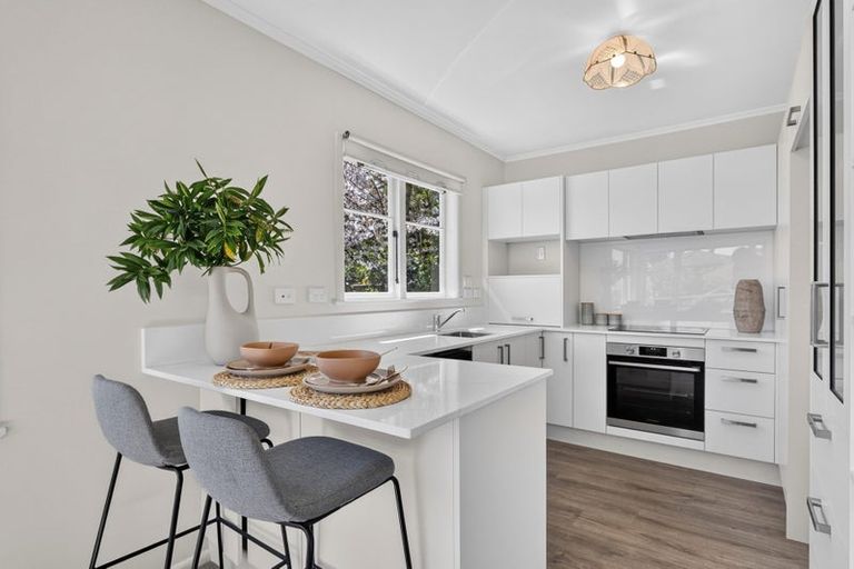 Photo of property in 14 Richardson Street, Britannia Heights, Nelson, 7010