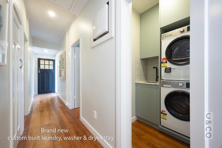 Photo of property in 29 Cambridge Road, Riverhead, 0820