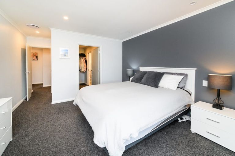 Photo of property in 5 Stratford Court, Fitzherbert, Palmerston North, 4410