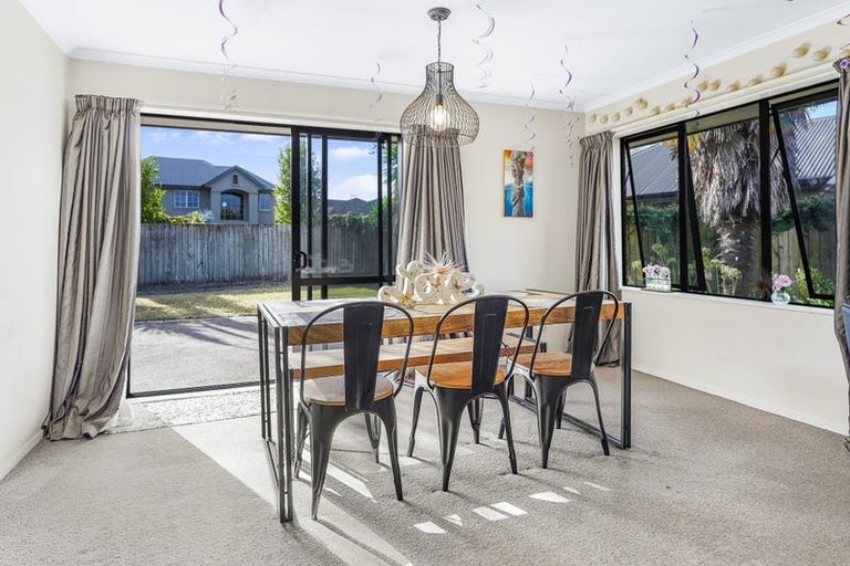 Photo of property in 14 Cherie Close, Rototuna, Hamilton, 3210