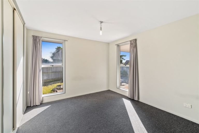 Photo of property in 18 Inverell Place, North New Brighton, Christchurch, 8083