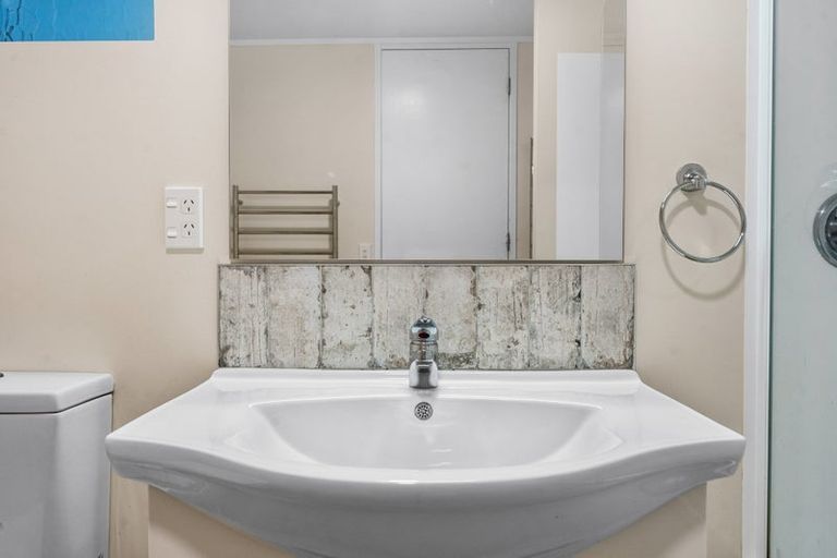 Photo of property in 32 Matheson Road, Wellsford, 0900