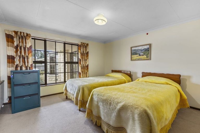 Photo of property in 16 Stewart Road, Milton, 9220