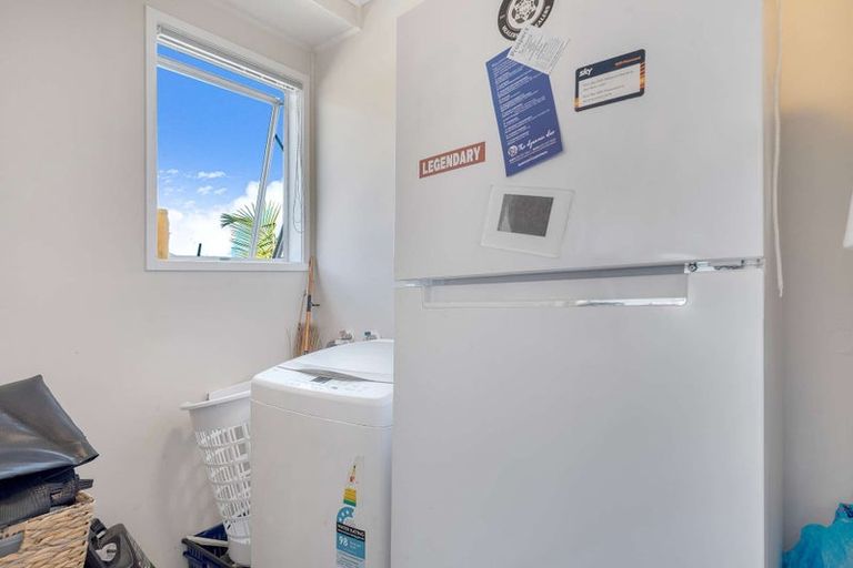 Photo of property in 6 Karina Place, Glen Eden, Auckland, 0602