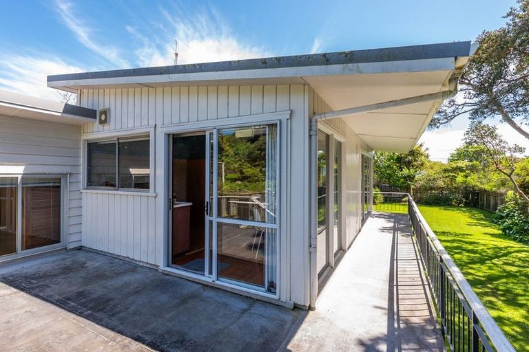 Photo of property in 56a Waimea Road, Waikanae Beach, Waikanae, 5036