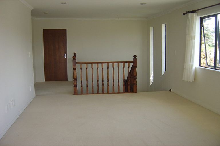 Photo of property in 3 Coventry Way, Long Bay, Auckland, 0630