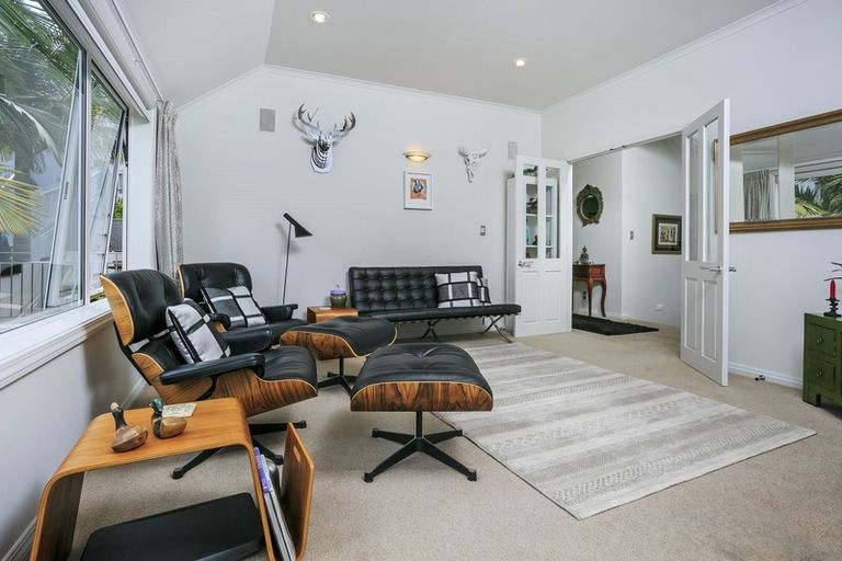 Photo of property in 41c Seaview Avenue, Northcote, Auckland, 0627