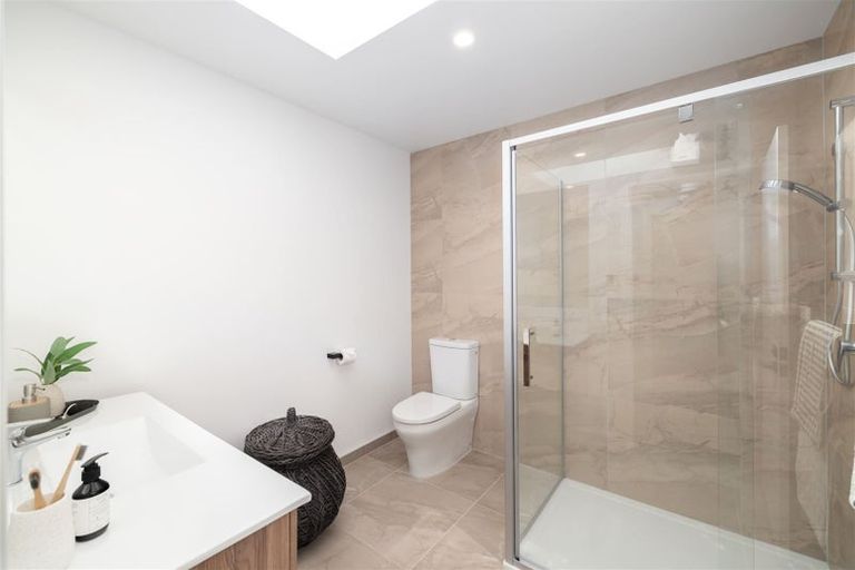 Photo of property in 5/9 Edgeware Road, St Albans, Christchurch, 8014