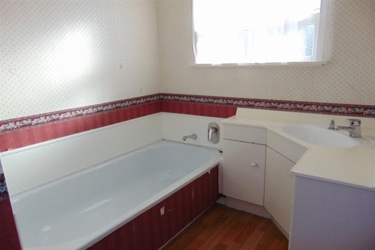 Photo of property in 225 Westminster Avenue, Tamatea, Napier, 4112