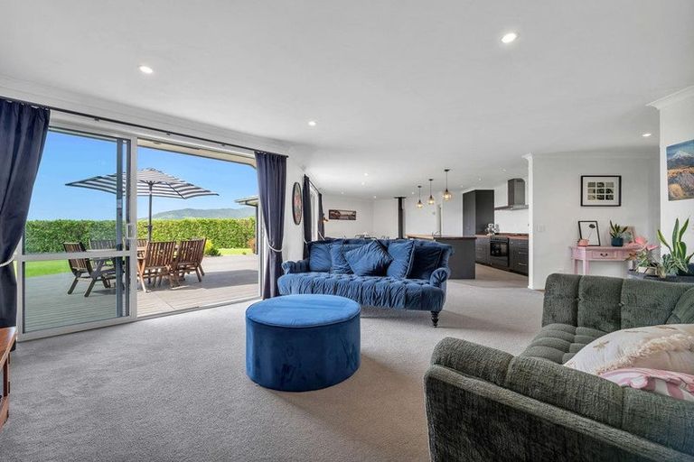 Photo of property in 169 Upper Pitone Road, Pitone, New Plymouth, 4374