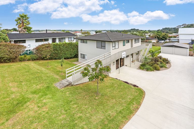 Photo of property in 84 Wharf Road, Clarks Beach, Pukekohe, 2679