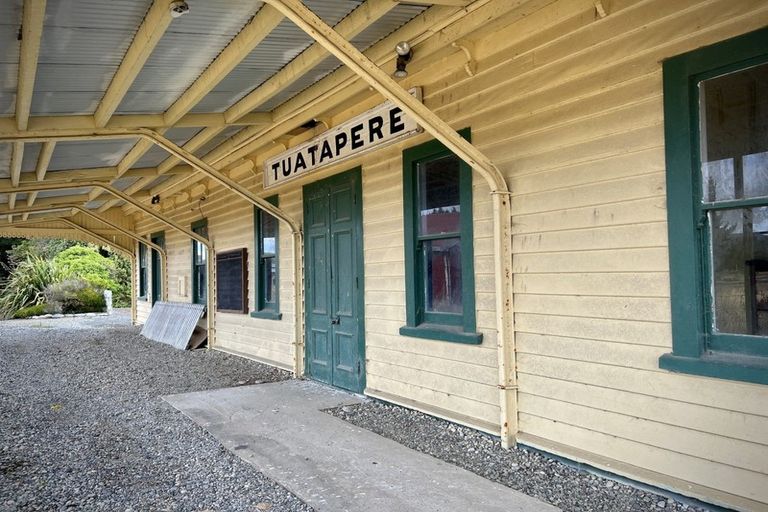 Photo of property in 65 Orawia Road, Tuatapere, 9620