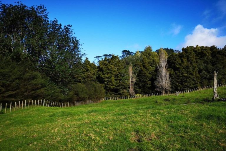 Photo of property in 567 J V Grant Road, Wharehine, Wellsford, 0973