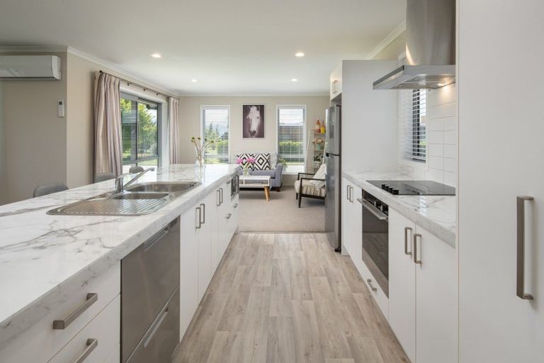 Photo of property in 35 Corsair Crescent, Burleigh, Blenheim, 7201