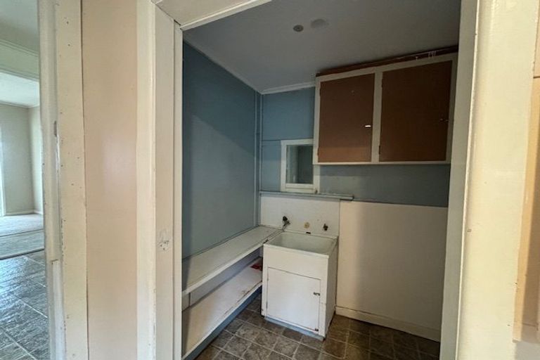 Photo of property in 65 Howard Road, Orere Point, Papakura, 2585