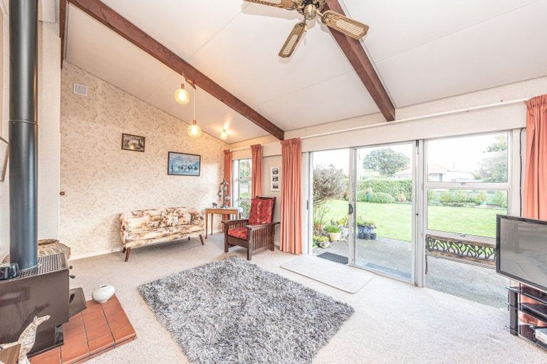 Photo of property in 24 Wilson Street, Waverley, 4510