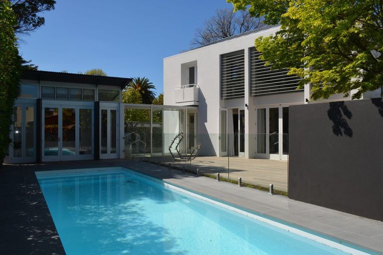 Photo of property in 100a Glandovey Road, Fendalton, Christchurch, 8052