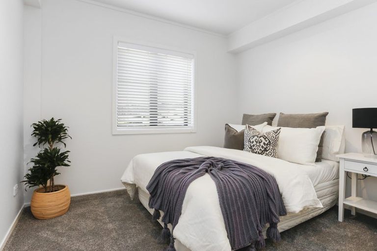 Photo of property in 13 Davita Place, Farm Cove, Auckland, 2012