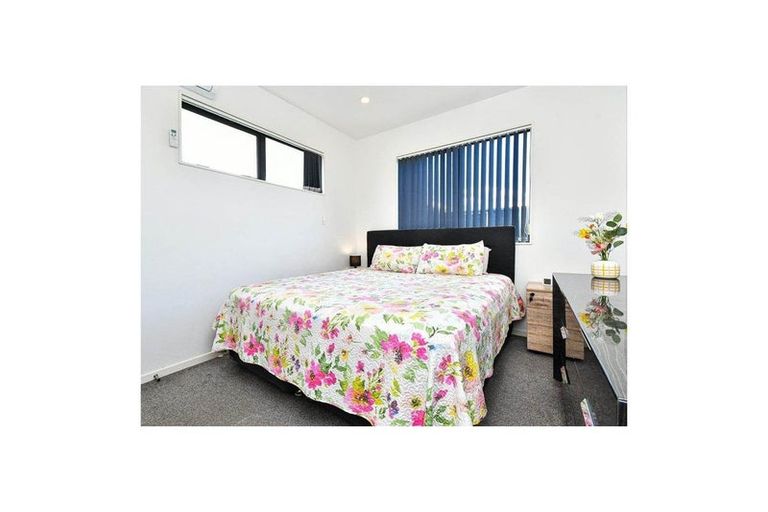 Photo of property in 64 Prado Drive, Pukekohe, 2120