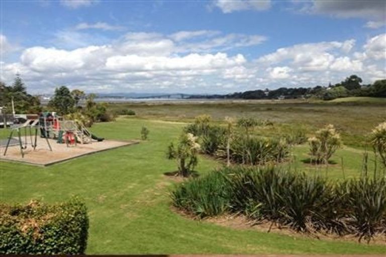 Photo of property in 2/42 Kawerau Avenue, Devonport, Auckland, 0624