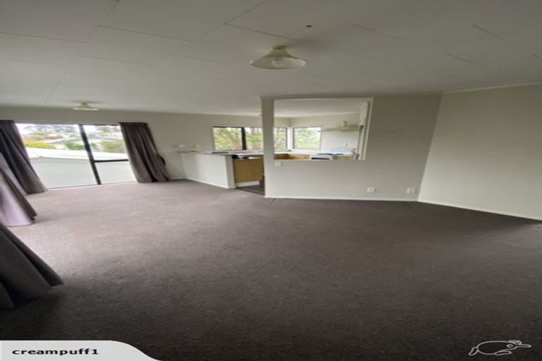 Photo of property in 8 Mayaro Crescent, Grenada Village, Wellington, 6037