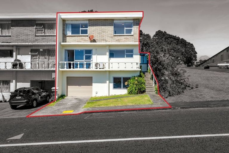 Photo of property in 27b Port View Crescent, Moturoa, New Plymouth, 4310