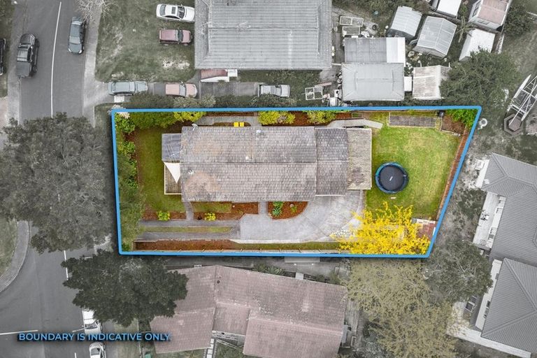 Photo of property in 7 Allington Road, Massey, Auckland, 0614