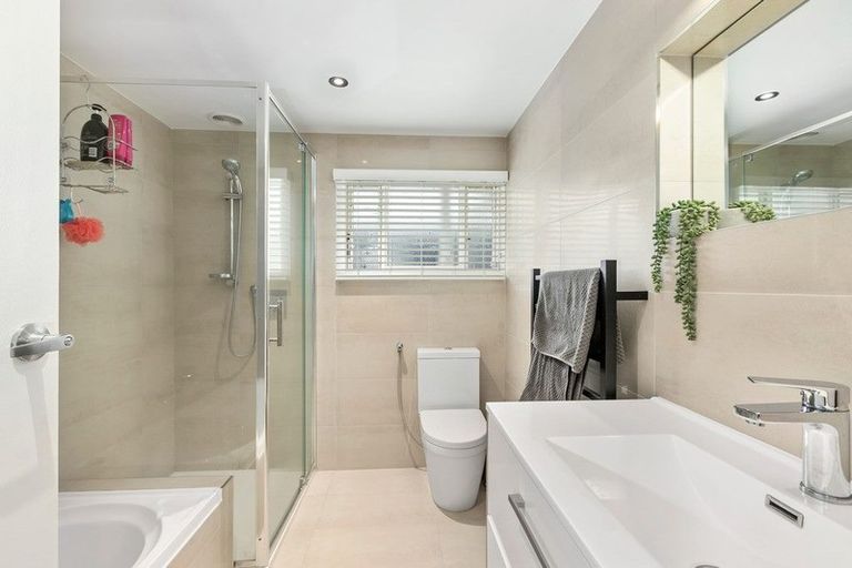 Photo of property in 38 Ferndale Drive, Snells Beach, 0920