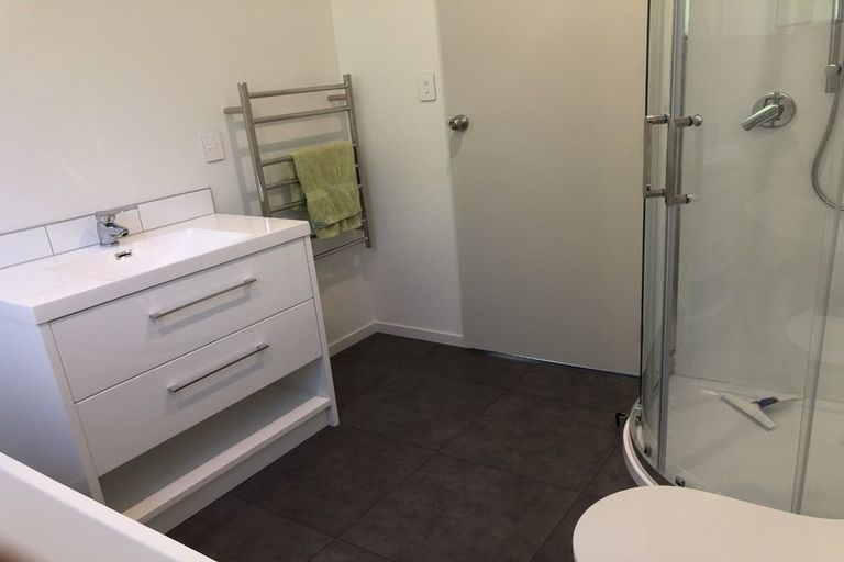 Photo of property in 21b Cockayne Road, Khandallah, Wellington, 6035