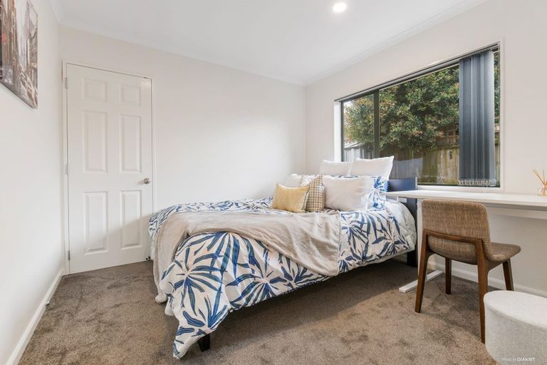 Photo of property in 12 Brittas Place, East Tamaki, Auckland, 2016