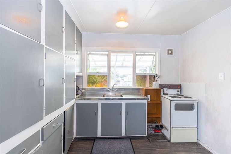 Photo of property in 11 Matai Street, Castlecliff, Whanganui, 4501