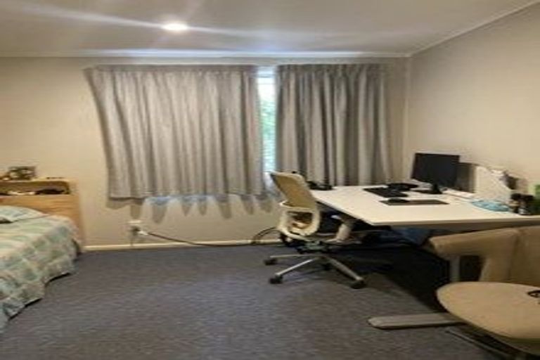 Photo of property in 1/105 Clovelly Road, Bucklands Beach, Auckland, 2012