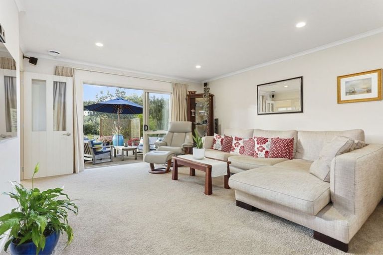 Photo of property in 99 Bawden Road, Dairy Flat, Albany, 0792