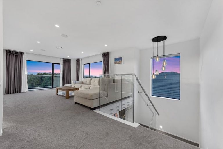 Photo of property in 16 Wheriko Avenue, Glenbrook, 2681