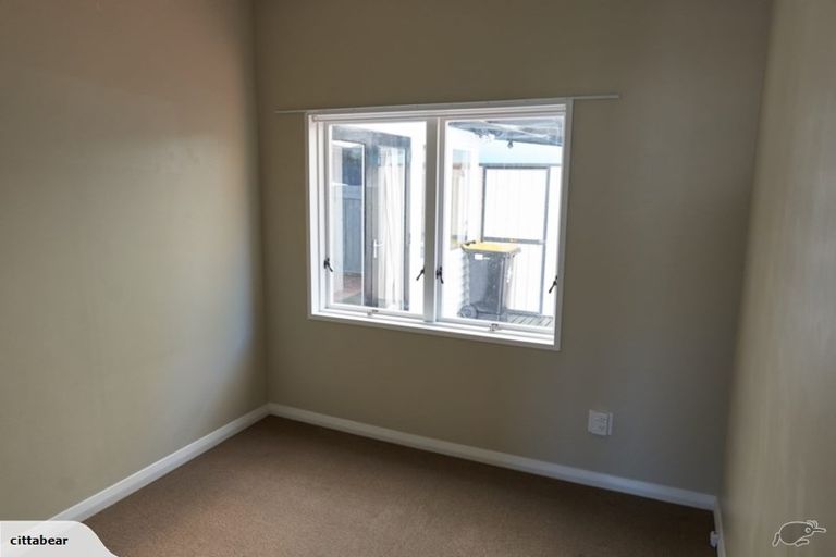 Photo of property in 40 Derwent Street, Island Bay, Wellington, 6023